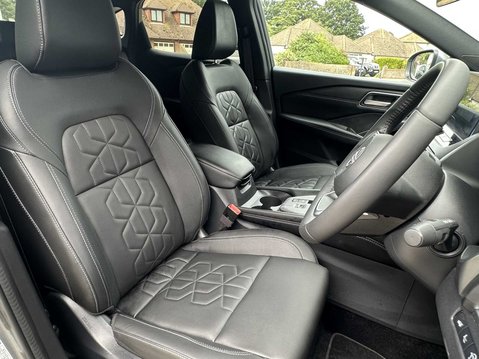 Nissan Qashqai 1.3 Dig-t Mhb 140 Tkna Bose Pack 13