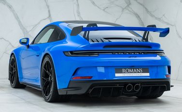 Porsche 911 GT3 (992) 7