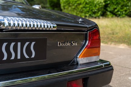 Daimler Double Six 14
