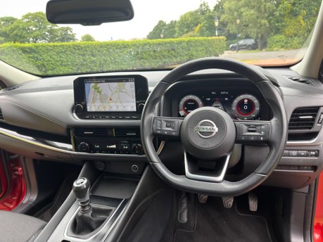 Nissan Qashqai DIG-T N-CONNECTA MHEV 16