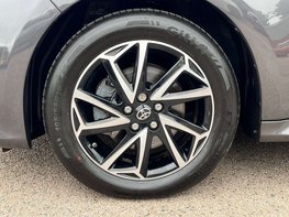 Toyota Yaris 1.5 Yaris Design HEV CVT 5dr 12