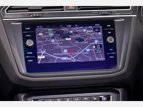 Volkswagen Tiguan 1.5 TSI EVO R-Line Tech DSG Euro 6 (s/s) 5dr 39