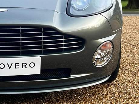 Aston Martin Vanquish V12 S 17