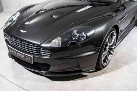 Aston Martin DBS V12 VOLANTE. FULL ASH. CARBON EXT. CERAMIC BRAKES. BANG & OLUFSEN. 39