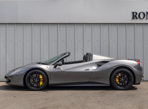 Ferrari 488 Spider 2