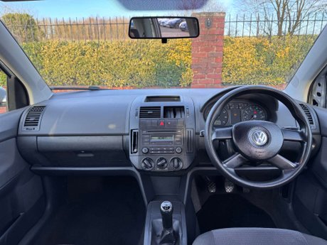 Volkswagen Polo 1.4 Polo SE 75 5dr 21
