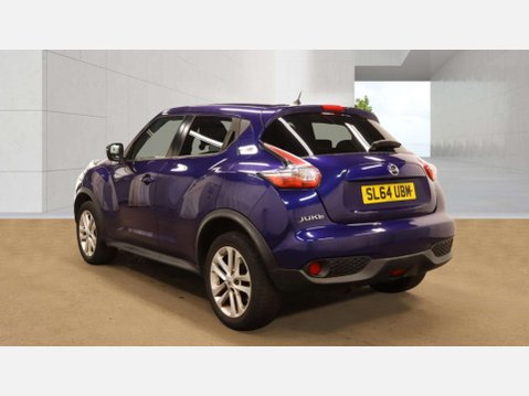 Nissan Juke 1.6 Acenta Premium SUV 5dr Petrol XTRON Euro 5 (117 ps) 4