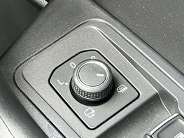 Volkswagen T-Roc 1.5 T-Roc R-Line TSI Semi-Auto 5dr 60