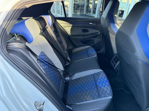 Volkswagen Golf 2.0 TSI R DSG 4Motion Euro 6 (s/s) 5dr 38