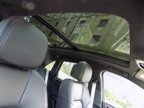 Porsche Macan 2.0T PDK 4WD SUV 37