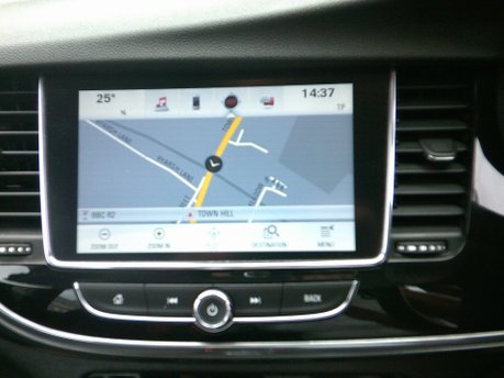Vauxhall Mokka X DESIGN NAV ONLY 19,000 MILES FROM NEW 17