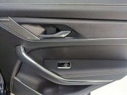 Jaguar F-Pace 2.0 F-PACE R-Dynamic HSE D MHEV AWD Auto 4WD 5dr 50