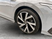 Volkswagen Golf 1.5 eTSI MHEV R-Line Hatchback 5dr Petrol Hybrid DSG Euro 6 (s/s) (150 ps) 10