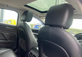 Jaguar XE 2.0 D PORTFOLIO AUTO 24