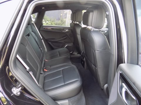 Porsche Macan 2.0T PDK 4WD SUV 33