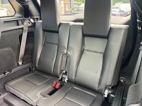 Land Rover Discovery Sport 2.0 TD4 HSE Black Auto 4WD Euro 6 (s/s) 5dr 30