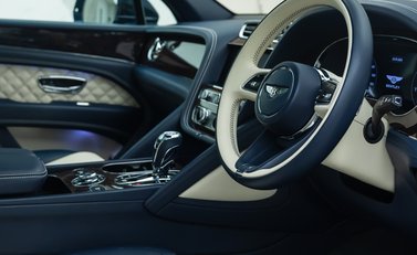 Bentley Bentayga V8 First Edition 13