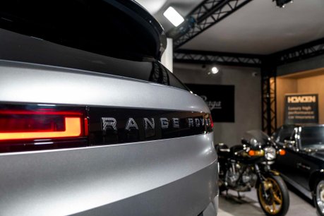 Land Rover Range Rover Sport SV EDITION ONE. FULL SATIN PPF. CARBON CERAMIC BRAKES. SLIDING PANO ROOF. 54