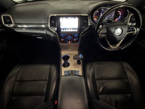 Jeep Grand Cherokee V6 CRD OVERLAND 14