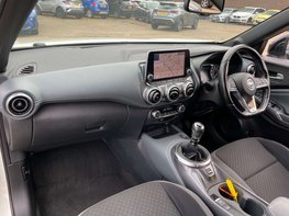 Nissan Juke 1.0 Juke N-Connecta DiG-T 5dr 34