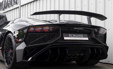 Lamborghini Aventador SV LP 750-4 Roadster 11