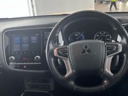 Mitsubishi Outlander PHEV DYNAMIC 3