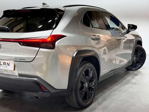 Lexus Ux 2.0 250h SUV 5dr Petrol Hybrid E-CVT Euro 6 (s/s) (184 ps) 25