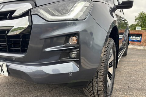 Isuzu D-Max DL40 1.9 TD Double Cab 4x4 Pickup - Roller Shutter 23