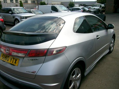Honda Civic I-VTEC TYPE S 4