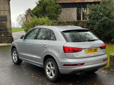 Audi Q3 TFSI SPORT 4