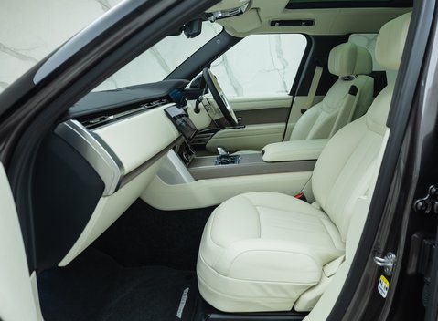 Land Rover Range Rover P530 FIRST EDITION 23