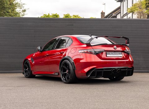 Alfa Romeo Giulia GTAm 4