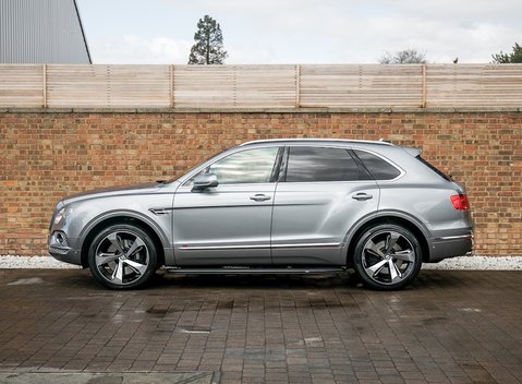 Bentley Bentayga W12 First Edition 2