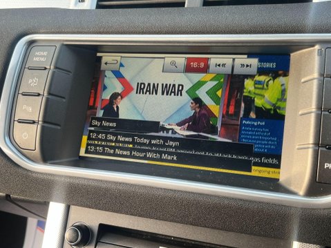 Land Rover Range Rover Evoque 2.2 SD4 Dynamic Auto 4WD Euro 5 (s/s) 5dr 28