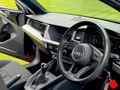 Audi A1 SPORTBACK TFSI S LINE 15