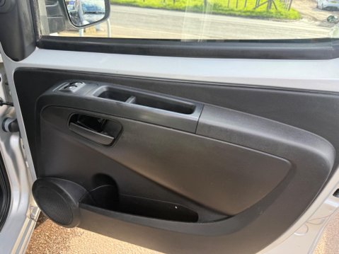 Peugeot Bipper 1.3 HDi Professional FWD L1 H1 3dr 30