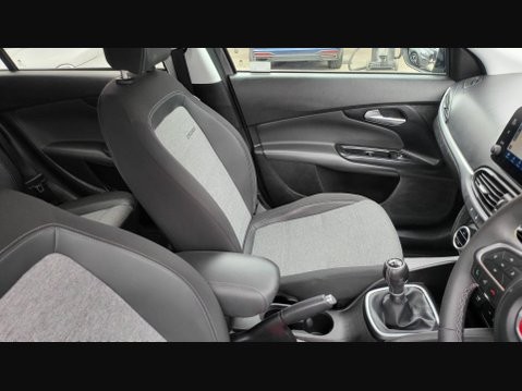 Fiat Tipo CROSS 14