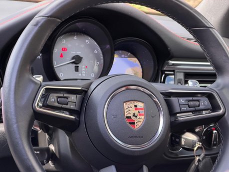 Porsche Macan S PDK 5
