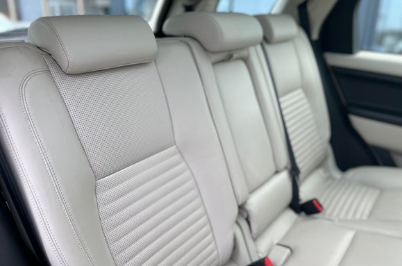 Land Rover Discovery Sport 2.2 SD4 HSE LUXURY AUTOMATIC 24