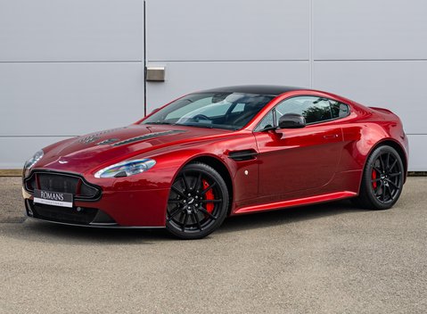 Aston Martin V12 Vantage s 2