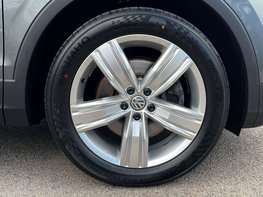 Volkswagen Tiguan 2.0 Tiguan SEL TSi 4Motion Semi-Auto 4WD 5dr 16