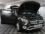 Mercedes-Benz GLA GLA 200 SE 15