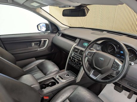 Land Rover Discovery Sport 2.0 Discovery Sport HSE Si4 Auto 4WD 5dr 30