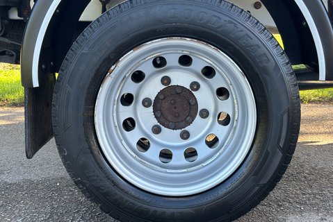 Ford Transit 350 Drw L4 130 ps Single Cab Dropside Truck - No VAT - Tow Axle 26