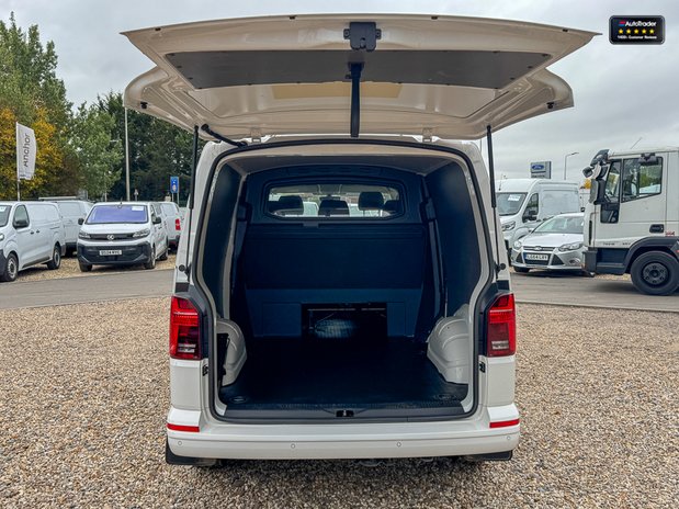 Volkswagen Transporter Crew Cab LWB L2H1 T32 Tdi 150 BHP Auto Kombi Highline Air Con Sensors EURO 9