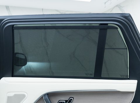 Land Rover Range Rover P530 FIRST EDITION LWB 32