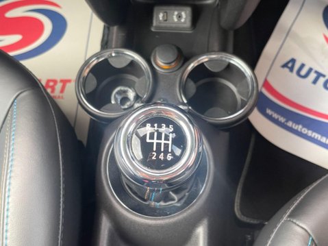 Mini Hatch 1.6 Cooper D Bayswater Euro 5 (s/s) 3dr 23