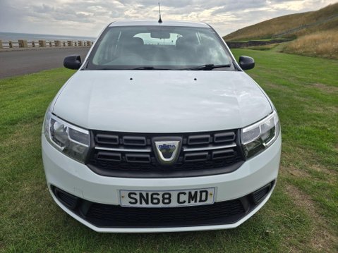 Dacia Sandero 1.0 SCe Essential Euro 6 5dr 12