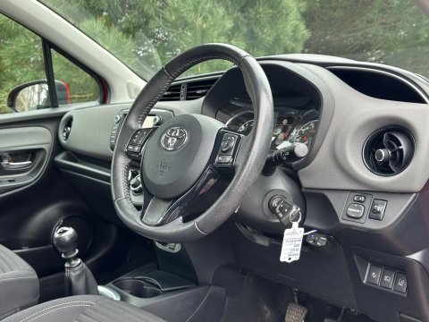 Toyota Yaris 1.5 VVT-i Icon Euro 6 5dr 5