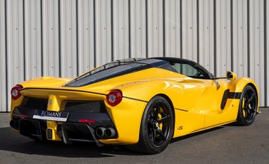 Ferrari LaFerrari Aperta 9